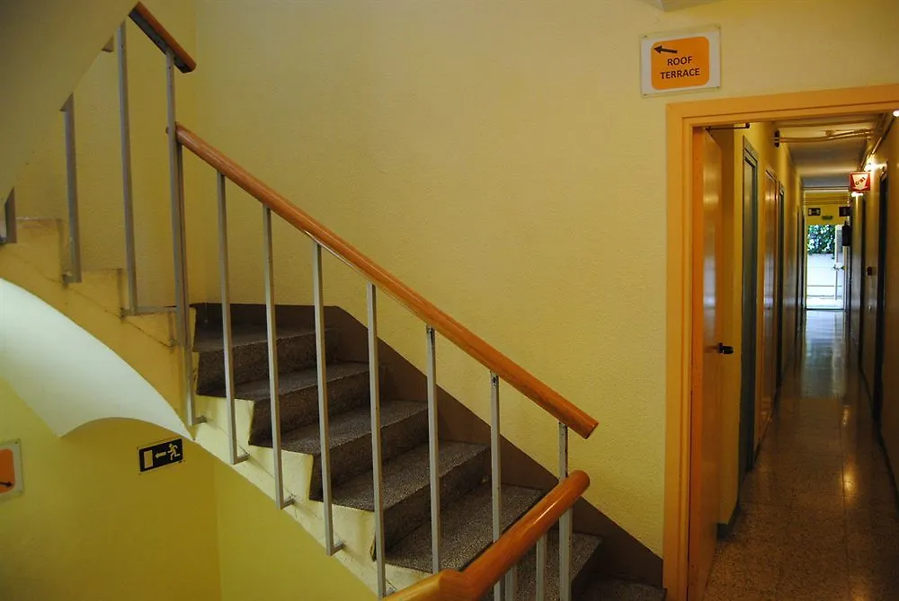 Studio Hostel Barcelona 0*,